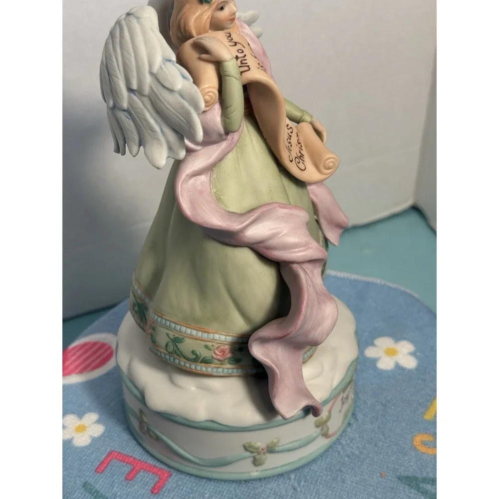 Vintage Joy‎ To The World Musical Angel Figurine 1992 Porcelain Hamilton Gifts